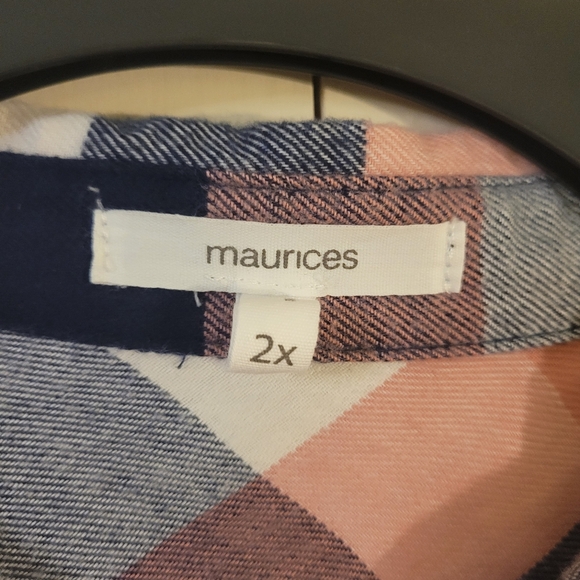 Maurices button down plaid flannel shirt 2X - Picture 2 of 3